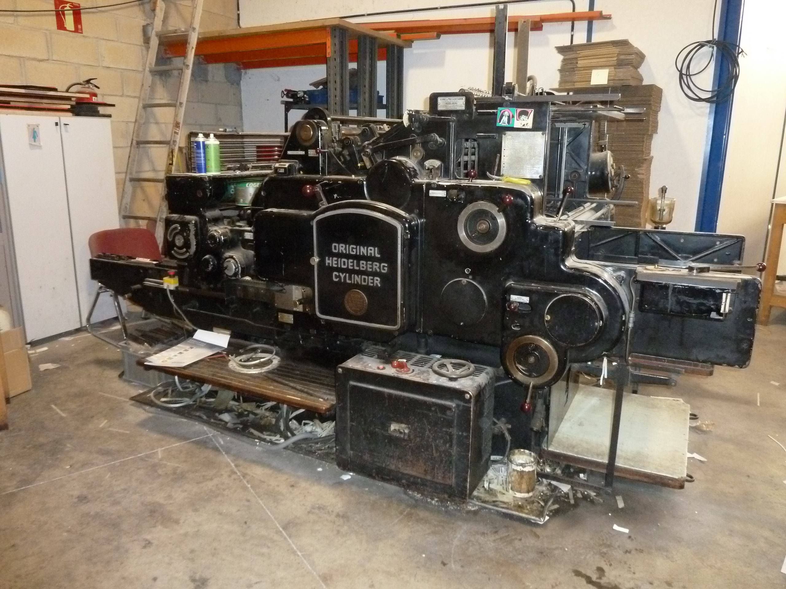 HEIDELBERG S CYLINDER DIE-CUTTER
