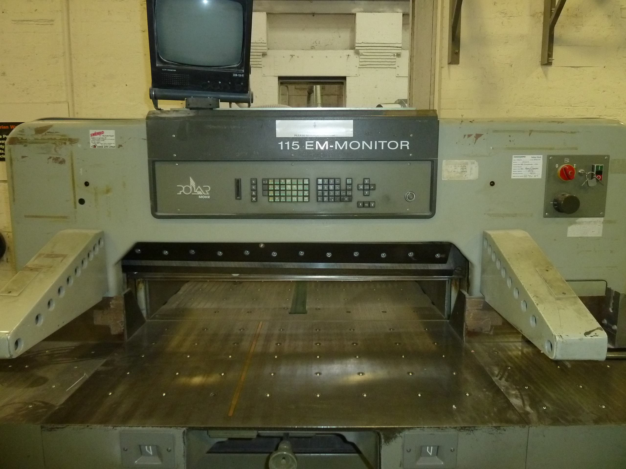 POLAR 115 EM-MON GUILLOTINE