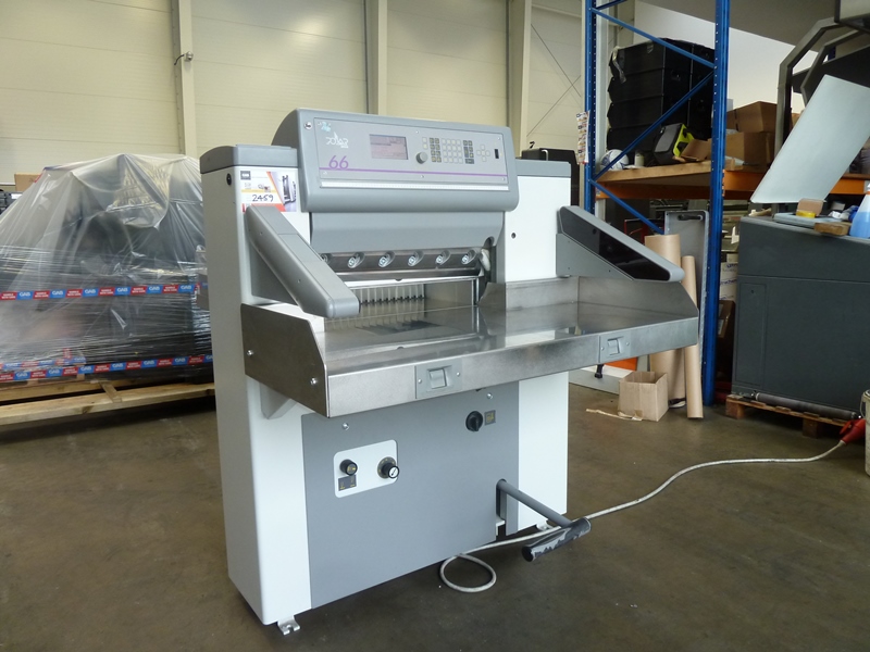 POLAR 66 GUILLOTINE 