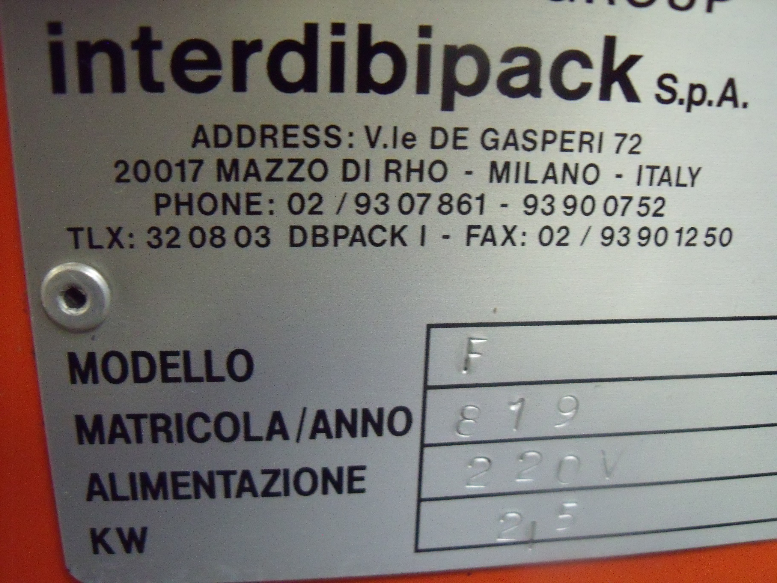 QUICK PACK SHRINK WRAPPING MACHINE