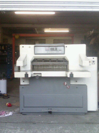 SCHNEIDER 76 SC GUILLOTINE