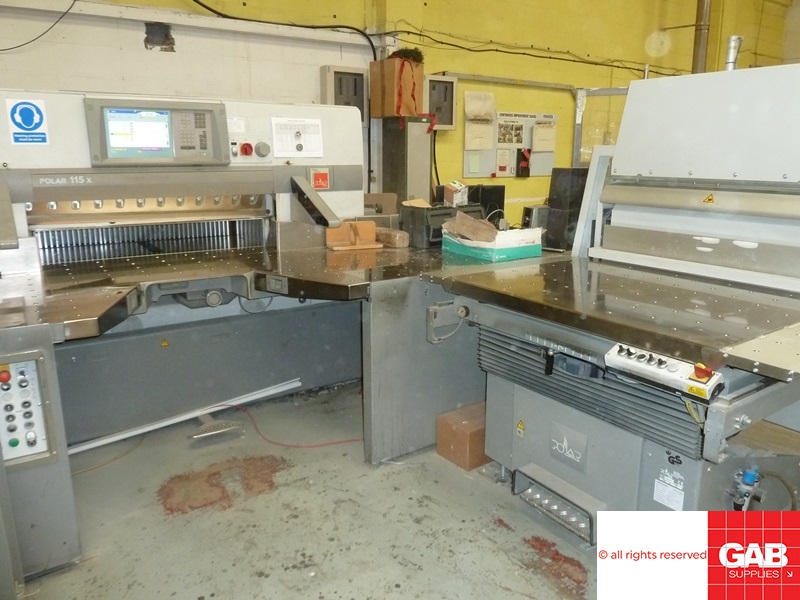 polar 115 x guillotine with complete flow line