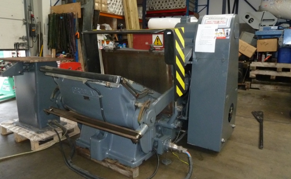 CROSLAND PLATEN