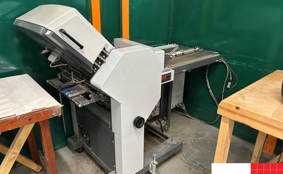 Used folder machines Horizon AF-406F fully automated Pharma folder ...