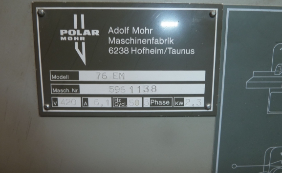 POLAR 76 EM GUILLOTINE
