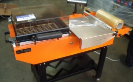 QUICK PACK SHRINK WRAPPING MACHINE