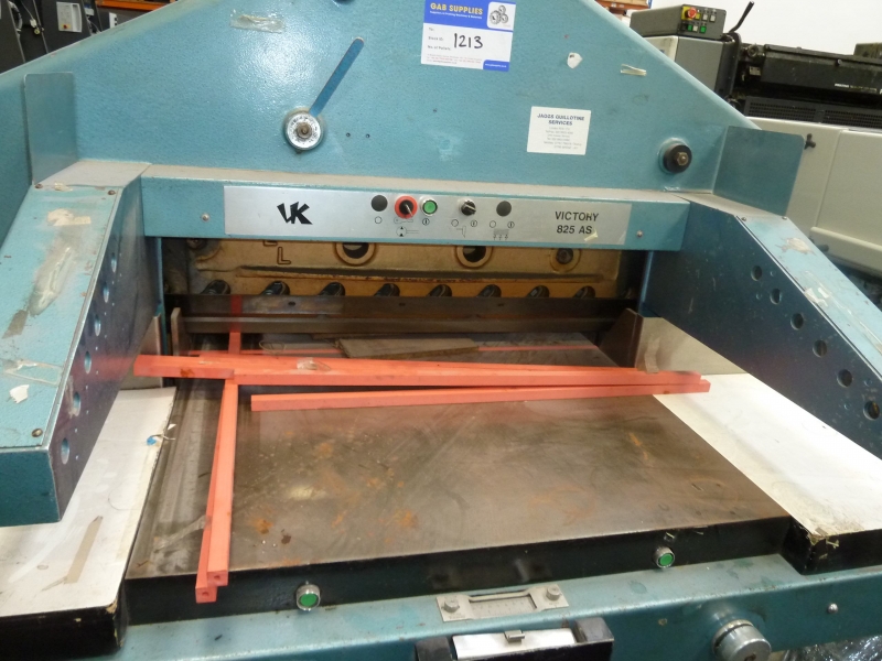 Used guillotine machines VICTORY KIDDER 82